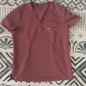 Figs Scrub Top in Mauve Color